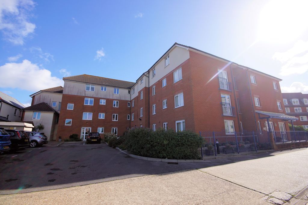 Property photo 1 of 11 Front