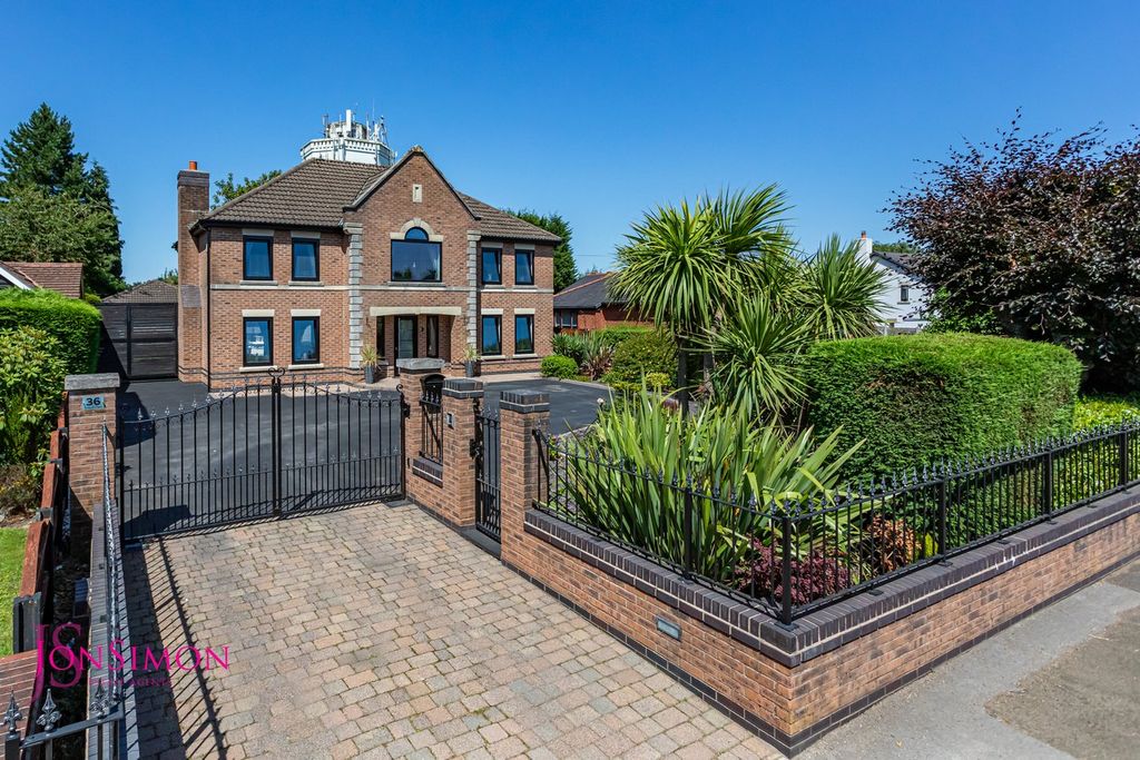 Property photo 1 of 74