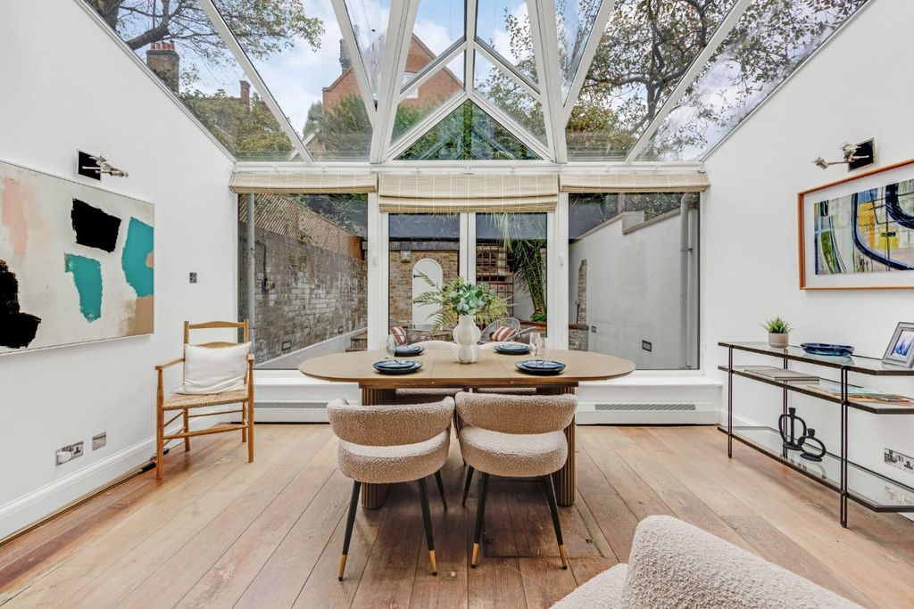 Property photo 2 of 13 Picture No. 08