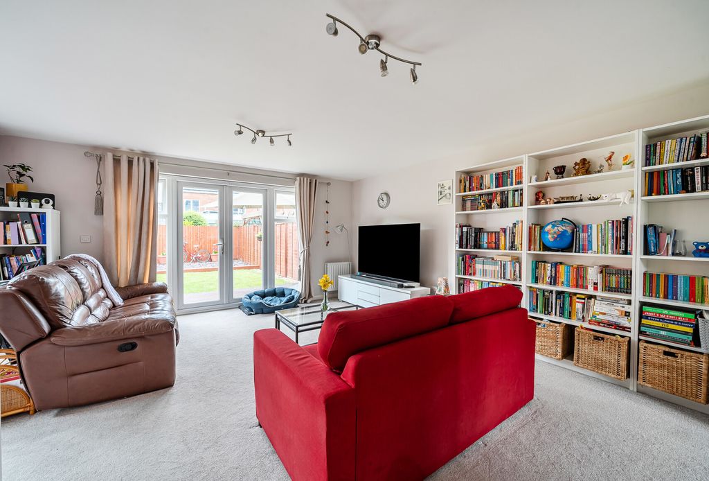 Property photo 2 of 12 1441863-14-69De17...