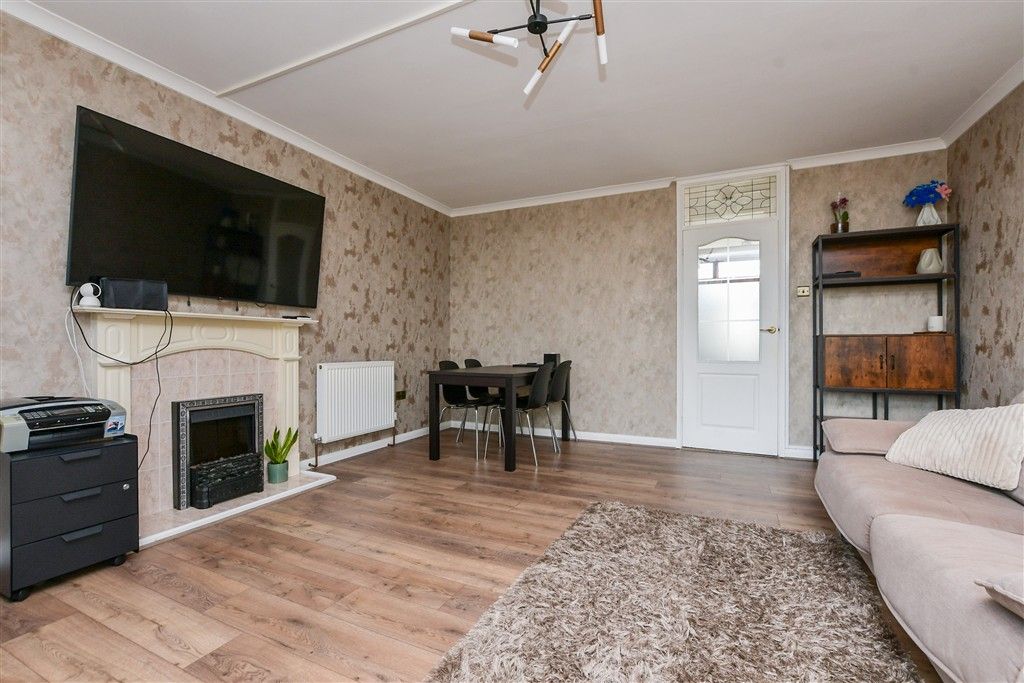 Property photo 3 of 14 Lounge/Diner