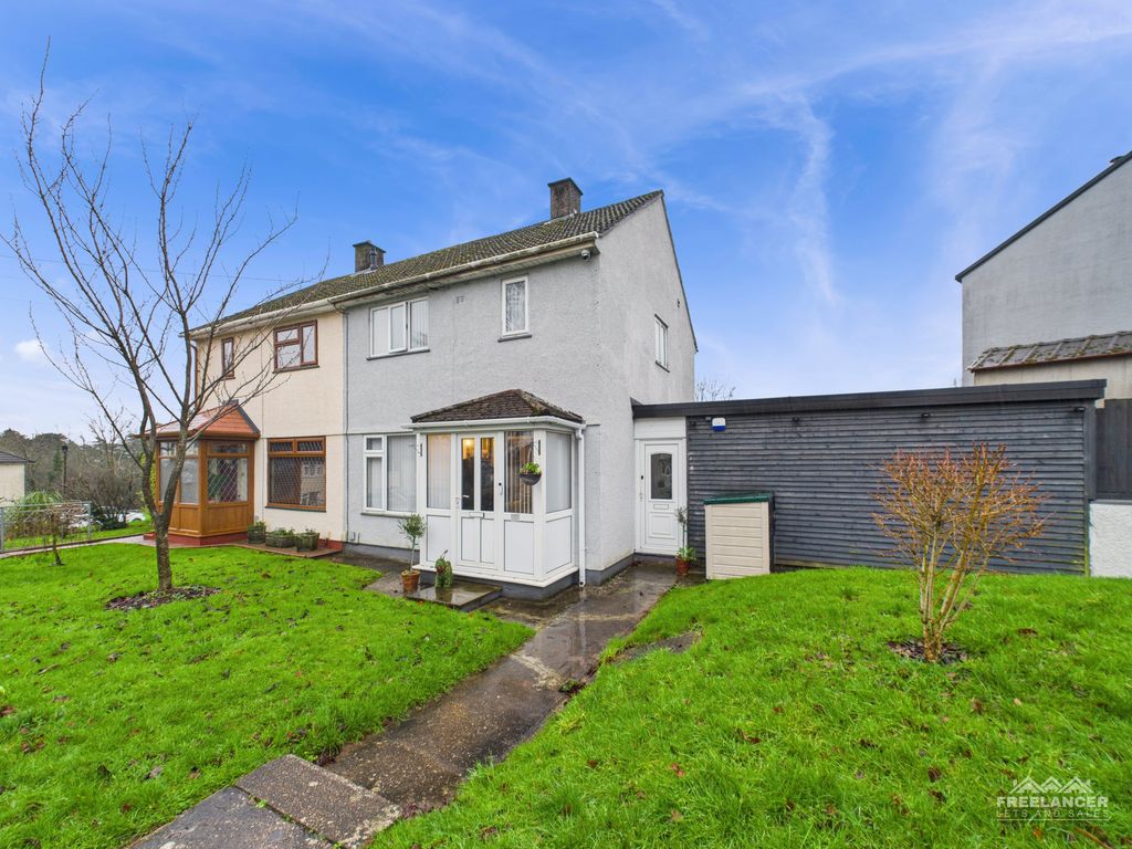 Property photo 1 of 21 Front