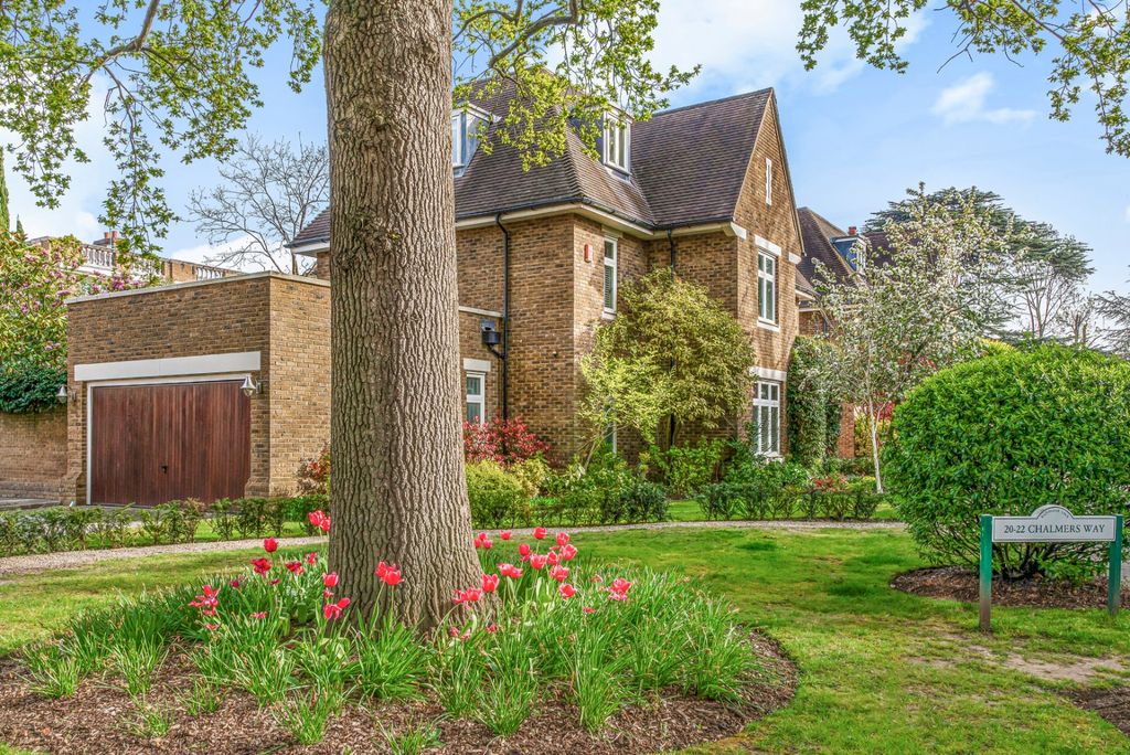 Property photo 3 of 5