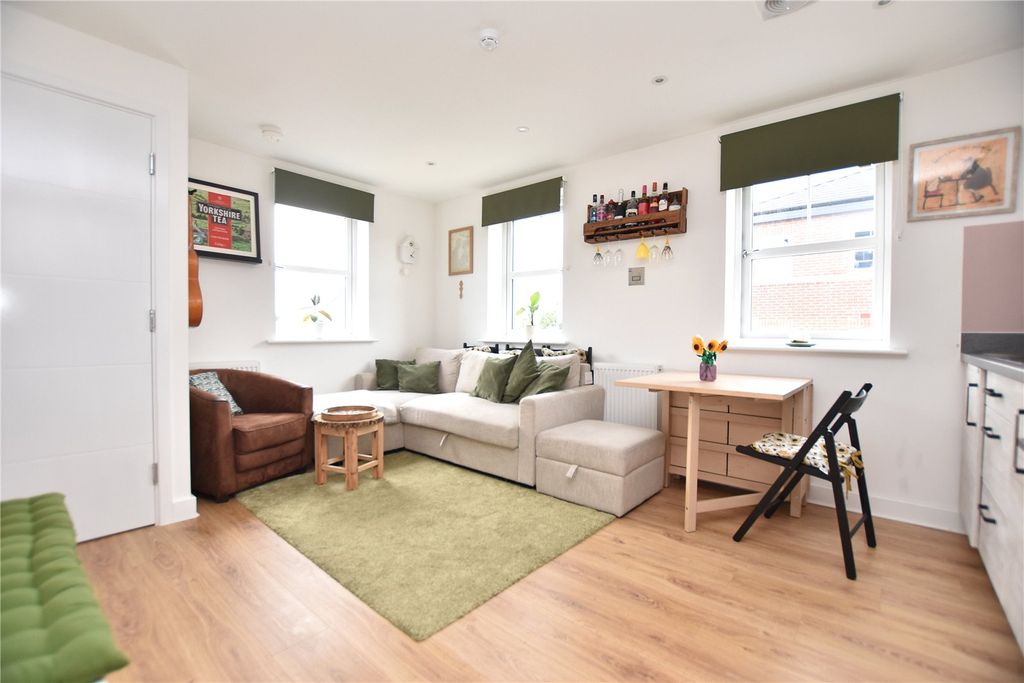 Property photo 3 of 11 Picture No. 09