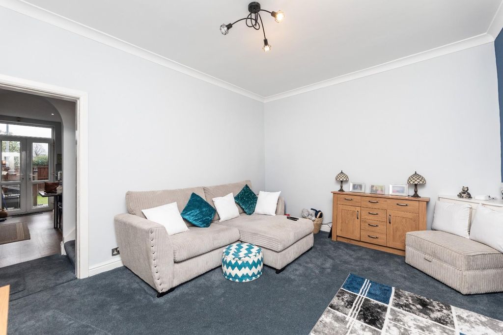 Property photo 3 of 22 5C5A2163.Jpg