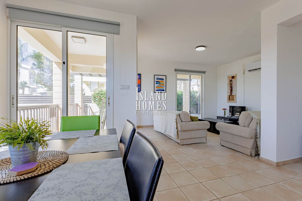 Property photo 3 of 31