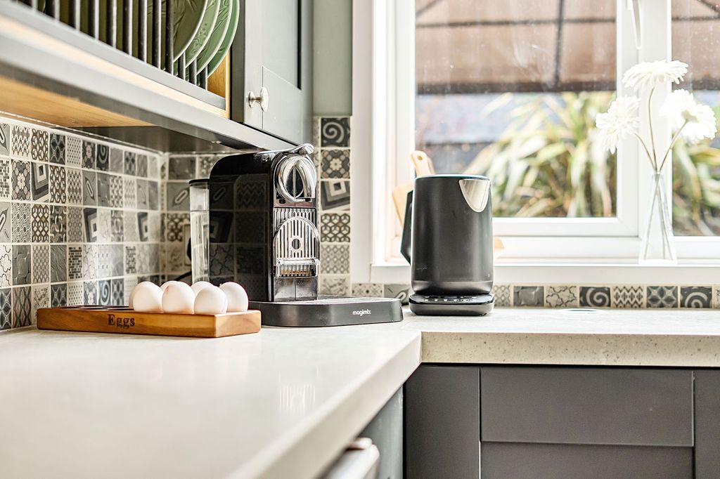 Property photo 2 of 22