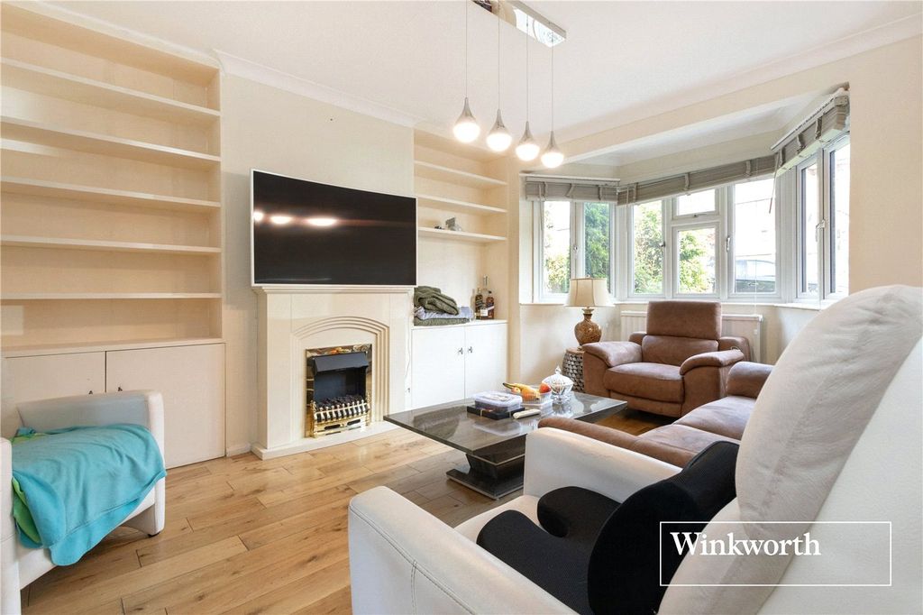 Property photo 2 of 13 Picture No. 11