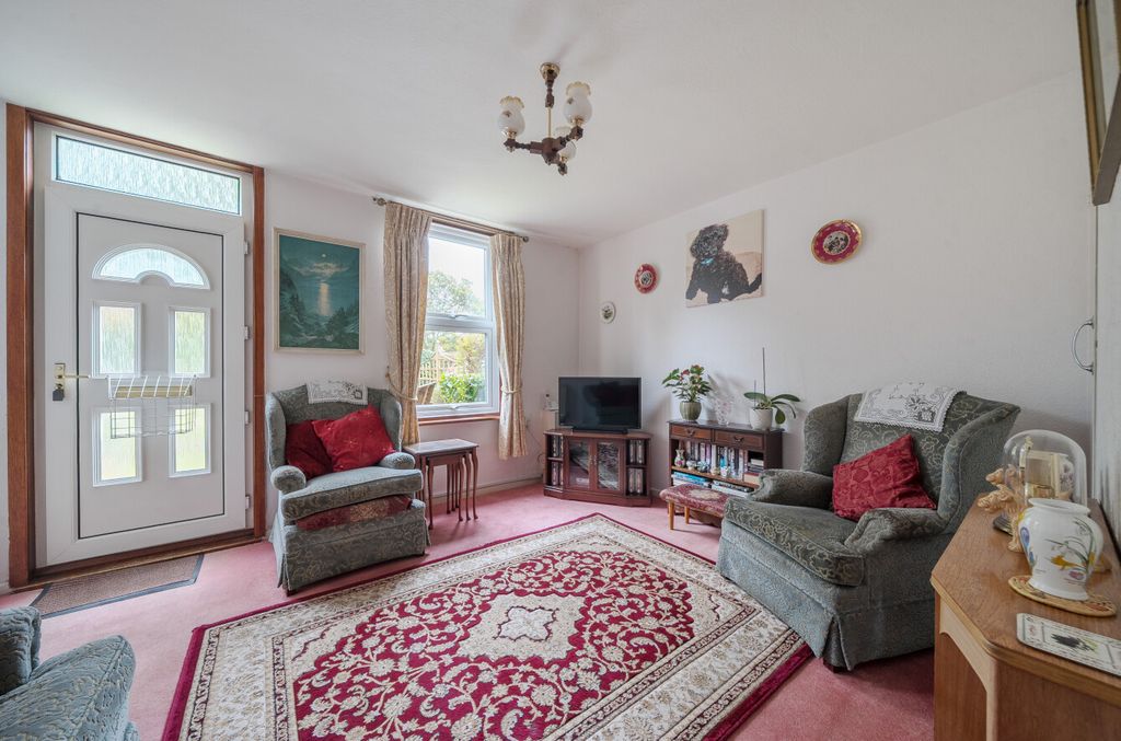 Property photo 3 of 23 1365094-25-68E8F1...