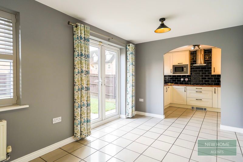 Property photo 2 of 30 Photo 13