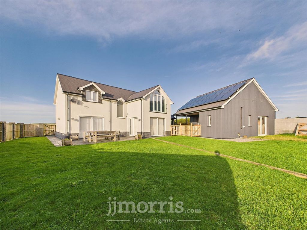 Property photo 2 of 53 Cam05297G0-Pr0122-Still011.Jpg