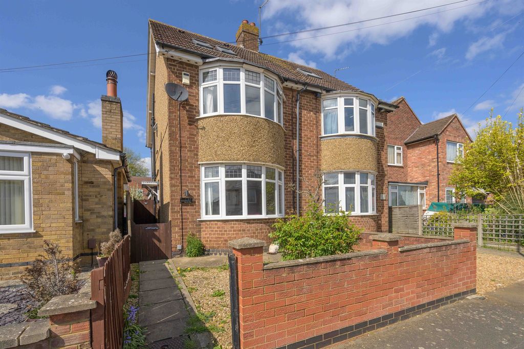 Property photo 1 of 14