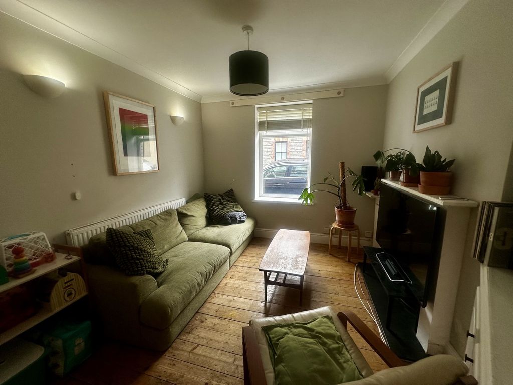 Property photo 1 of 12 Balcony