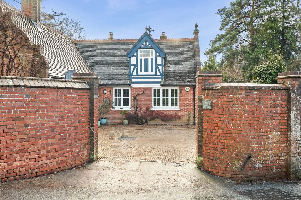 Property photo 1 of 14