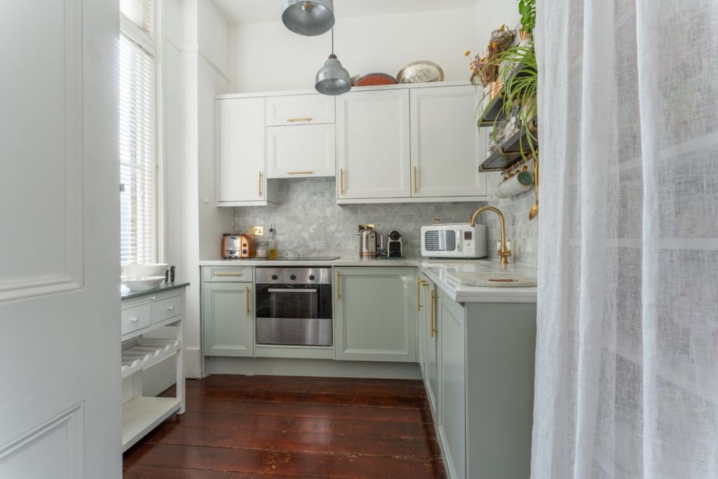 Property photo 2 of 14 Thumbnail_Img_7711