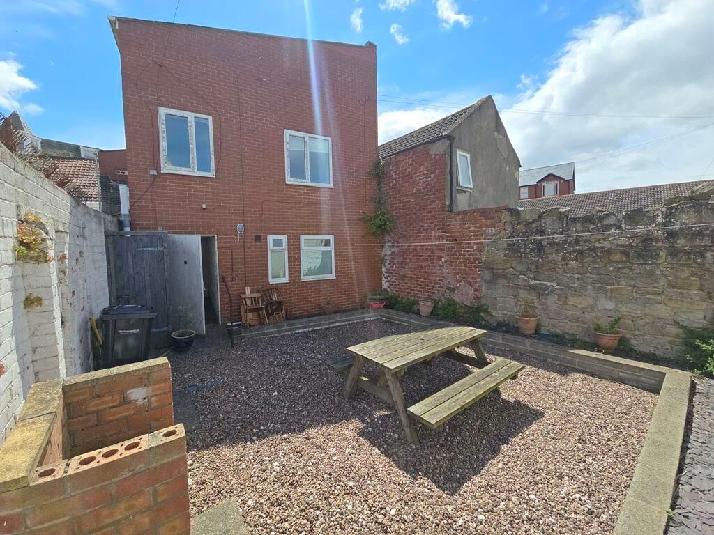 Property photo 2 of 17 Photo 4