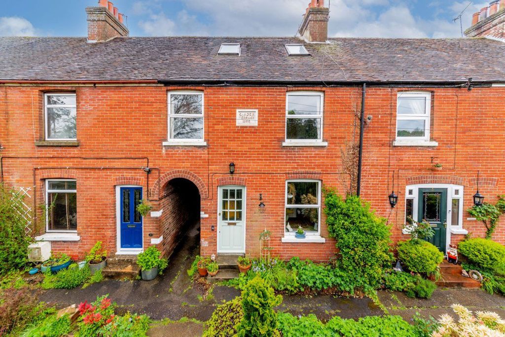 Property photo 1 of 10