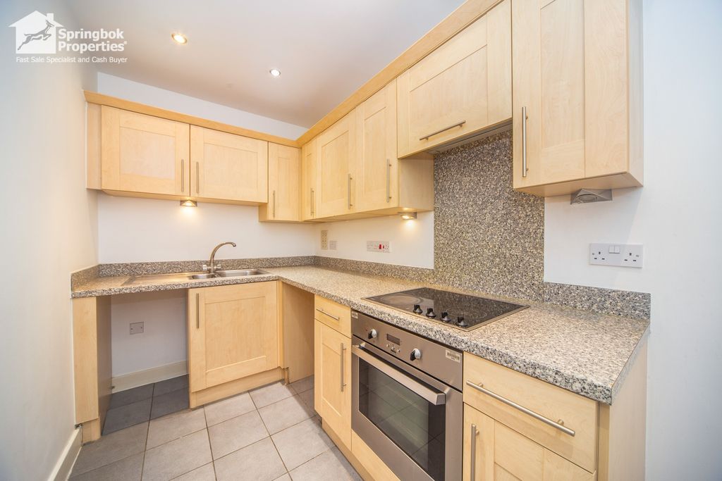 Property photo 3 of 19 2