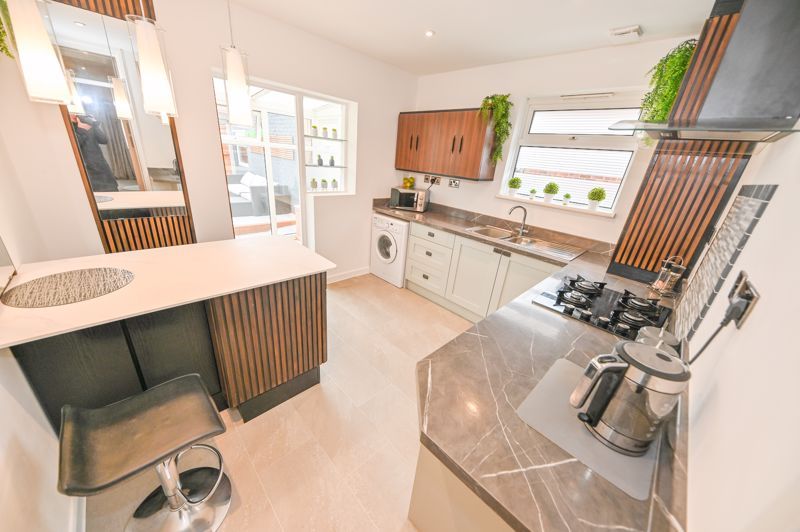 Property photo 1 of 14 Photo 12