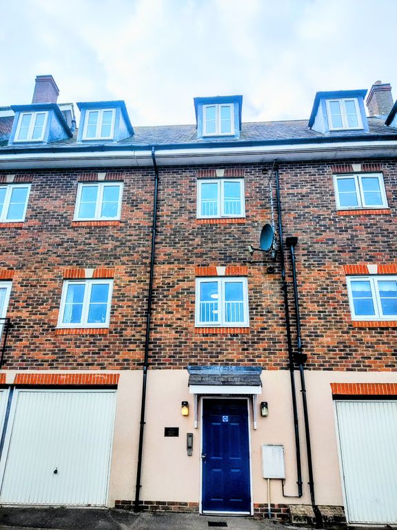 Property photo 1 of 8 Image