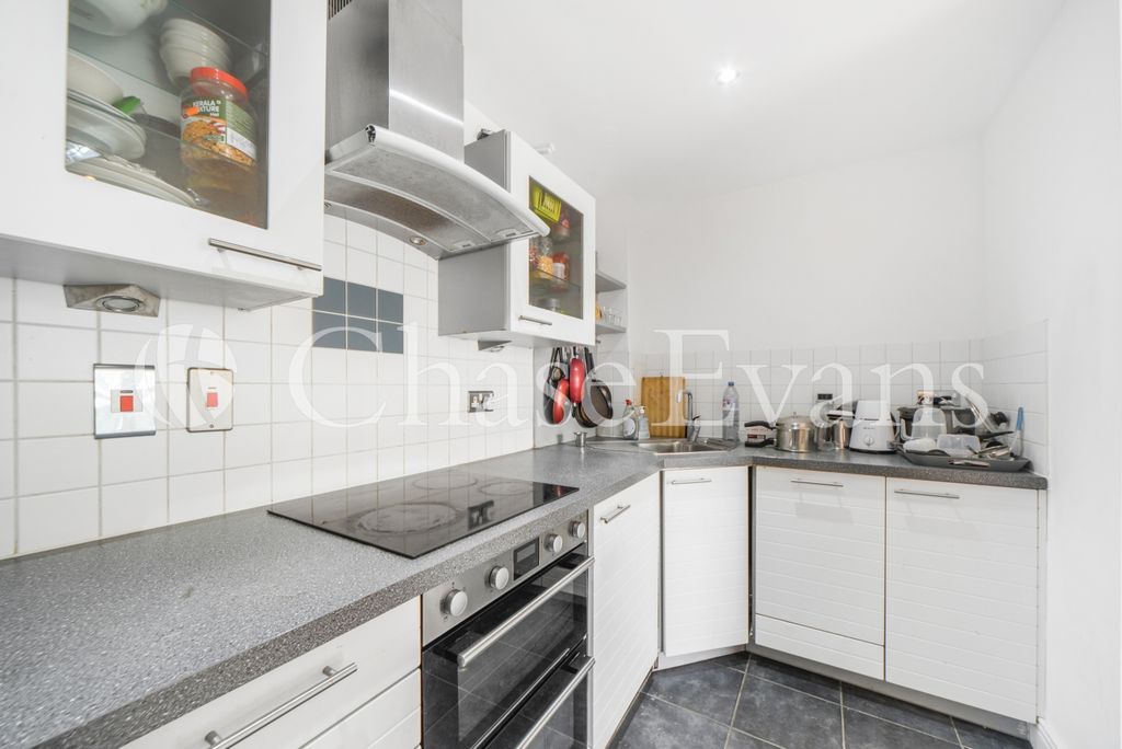Property photo 2 of 16 Kitchen