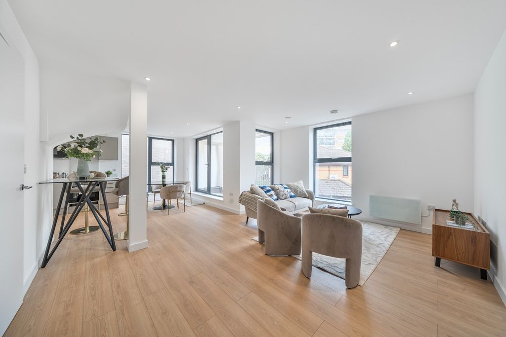 Property photo 1 of 12 4400460