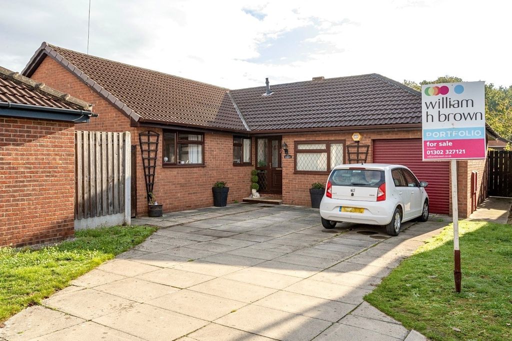 Property photo 1 of 25