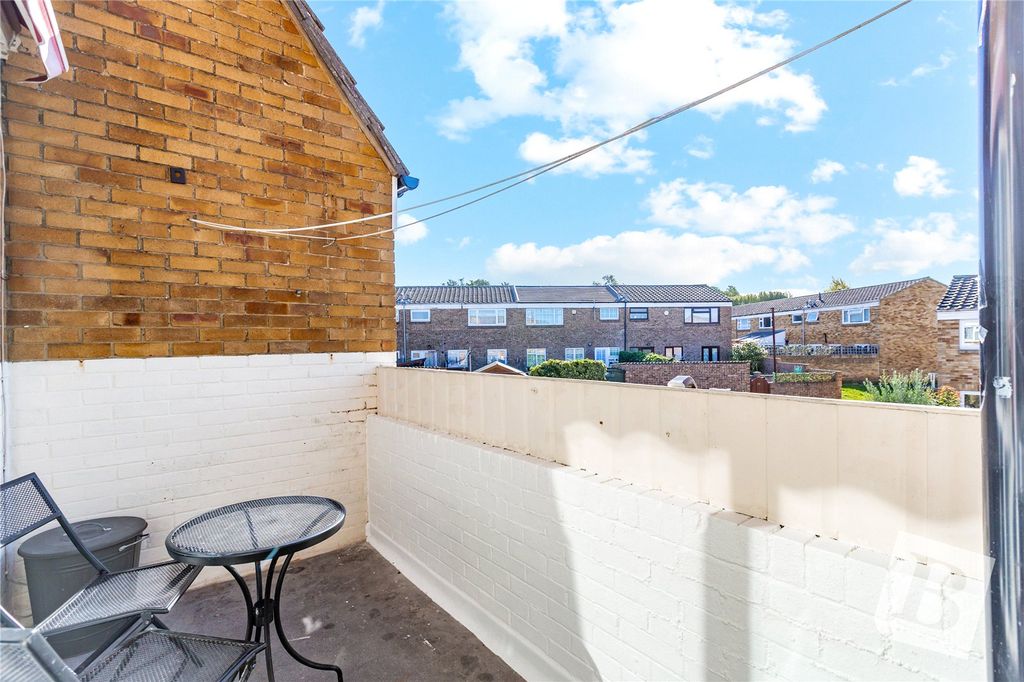 Property photo 2 of 11 Picture No. 12