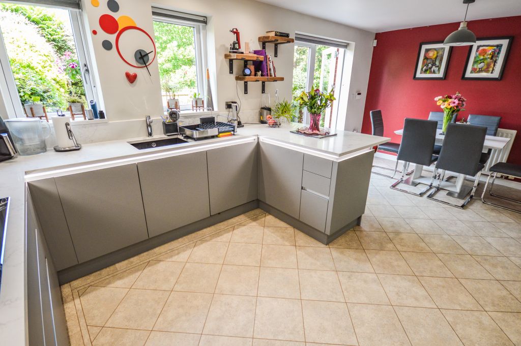 Property photo 3 of 30 Kitchen/Diner