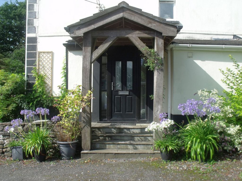 Property photo 2 of 47