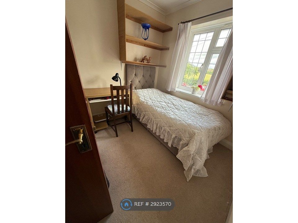 Property photo 1 of 2