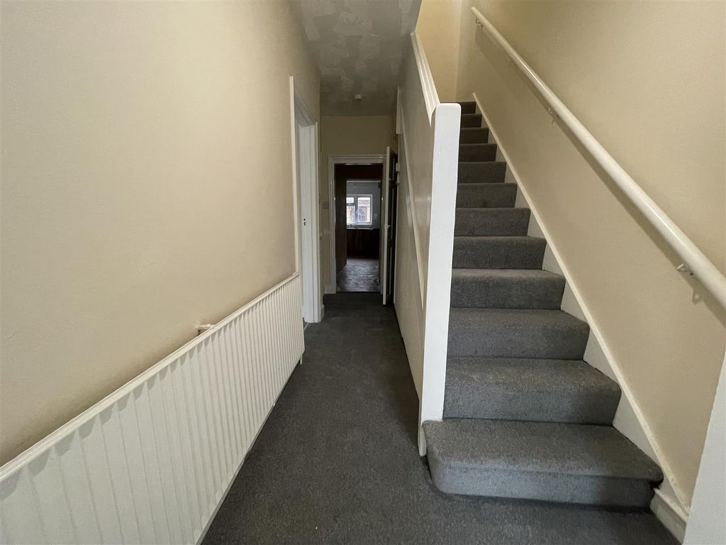Property photo 2 of 11 Img_8633.Jpeg