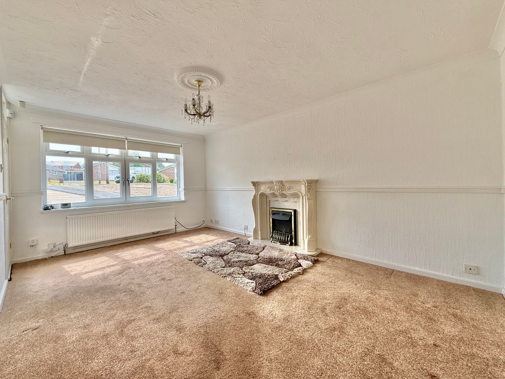 Property photo 2 of 12 Living Room