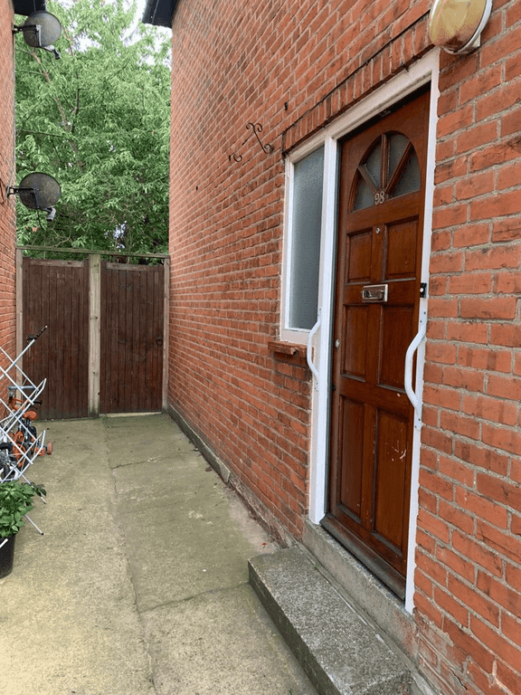 Property photo 2 of 14 Gallery