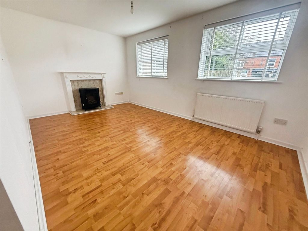 Property photo 3 of 9 Picture No. 04