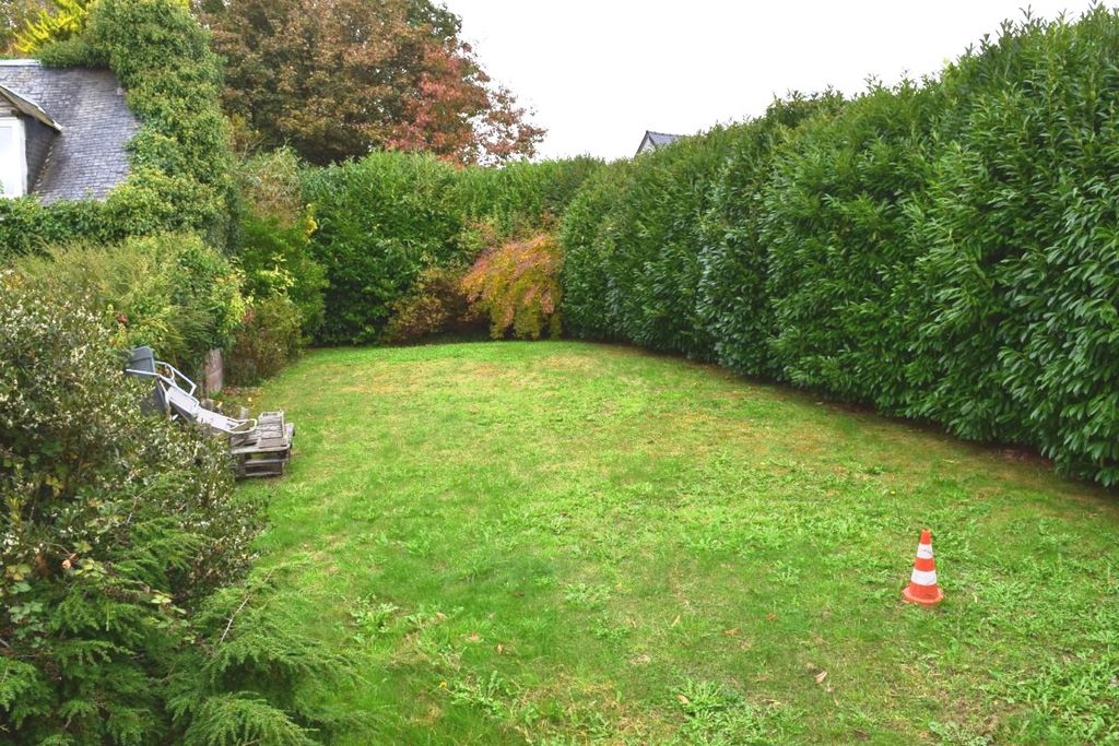 Property photo 2 of 20