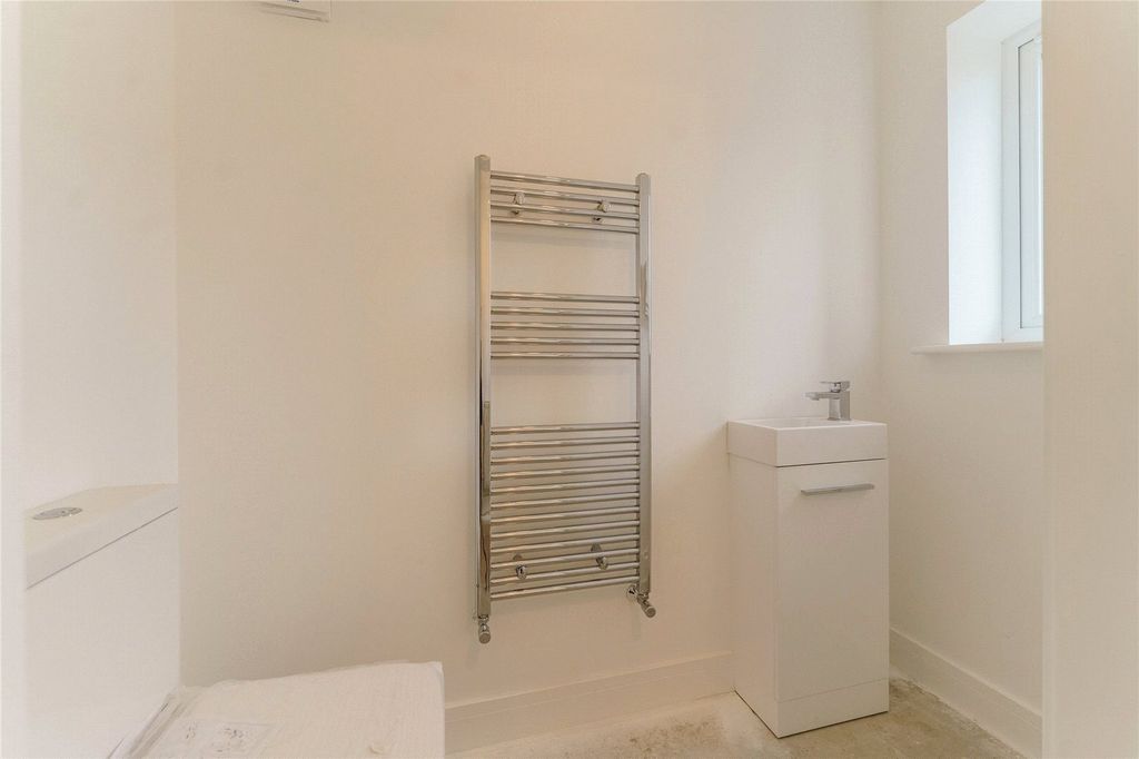 Property photo 3 of 6 Picture No. 05