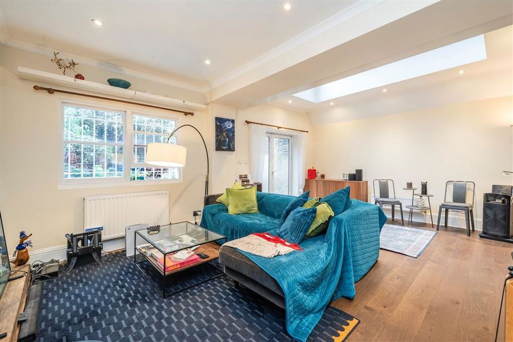 Property photo 1 of 7