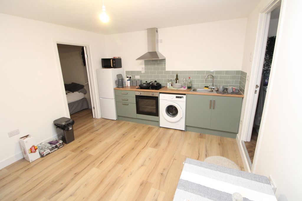 Property photo 2 of 3