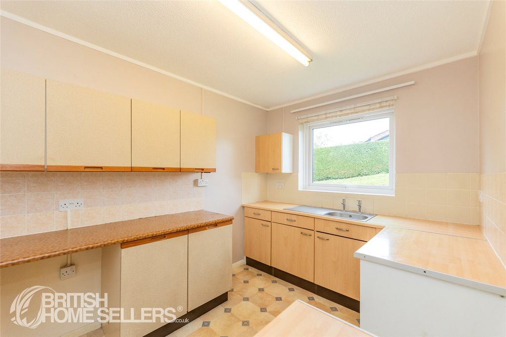 Property photo 2 of 20 Picture No. 19