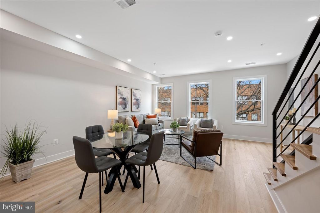 Property photo 3 of 21 <Alttext/>