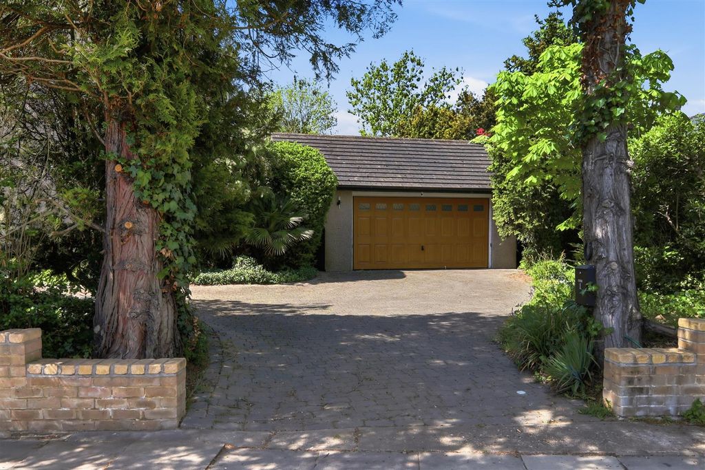 Property photo 2 of 30 Img_2430.Jpg