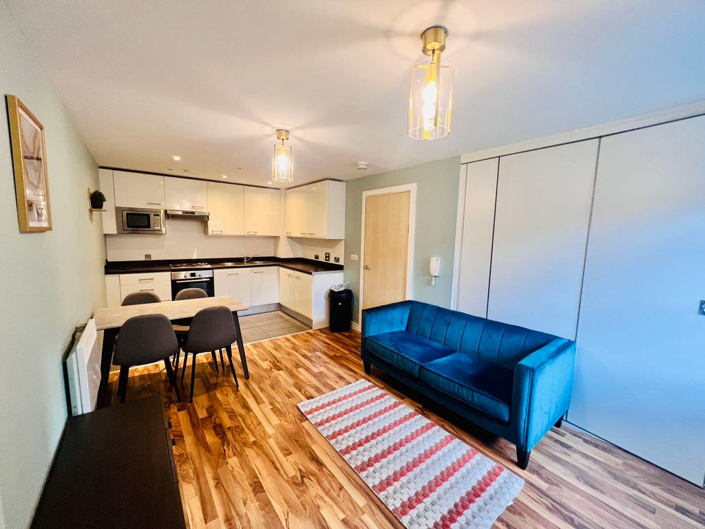 Property photo 2 of 9