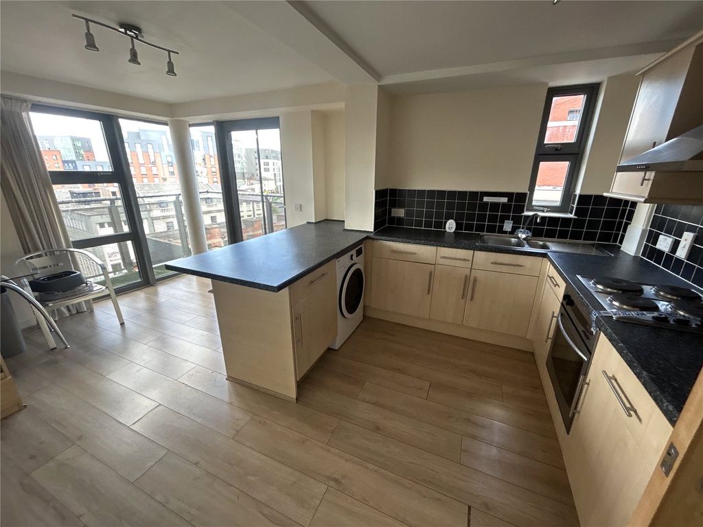 Property photo 3 of 12 Picture No. 18