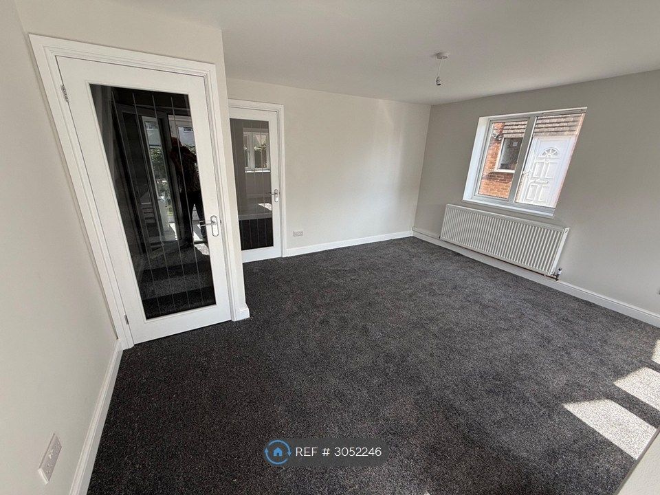 Property photo 2 of 23
