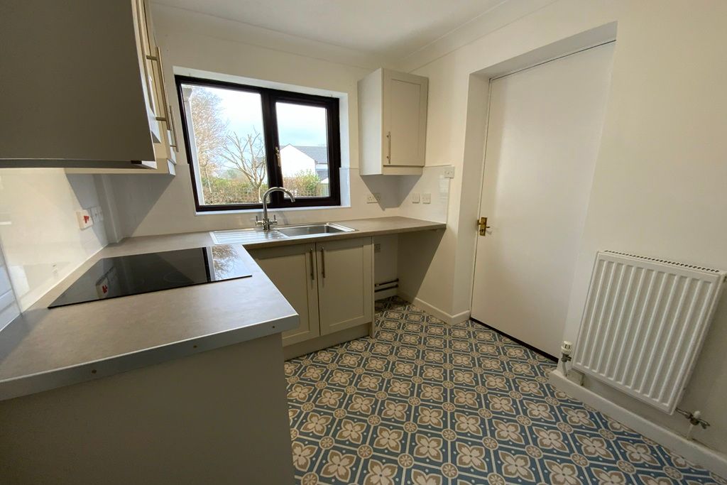 Property photo 2 of 25 Kitchen