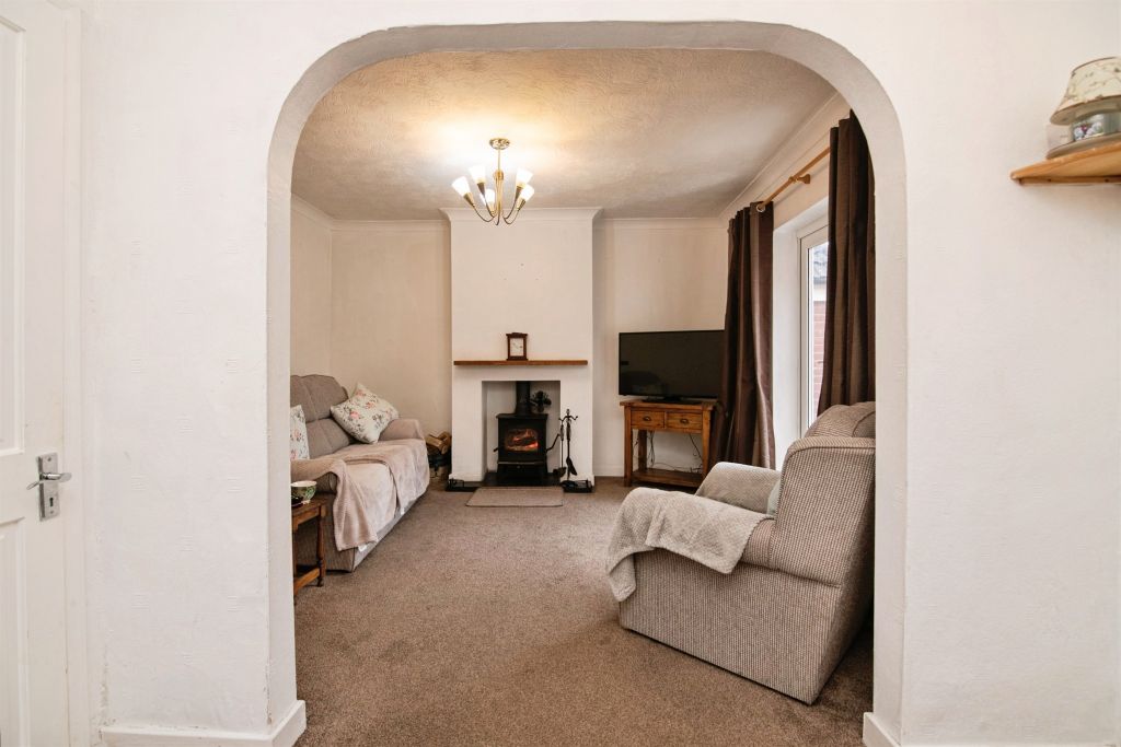 Property photo 2 of 20