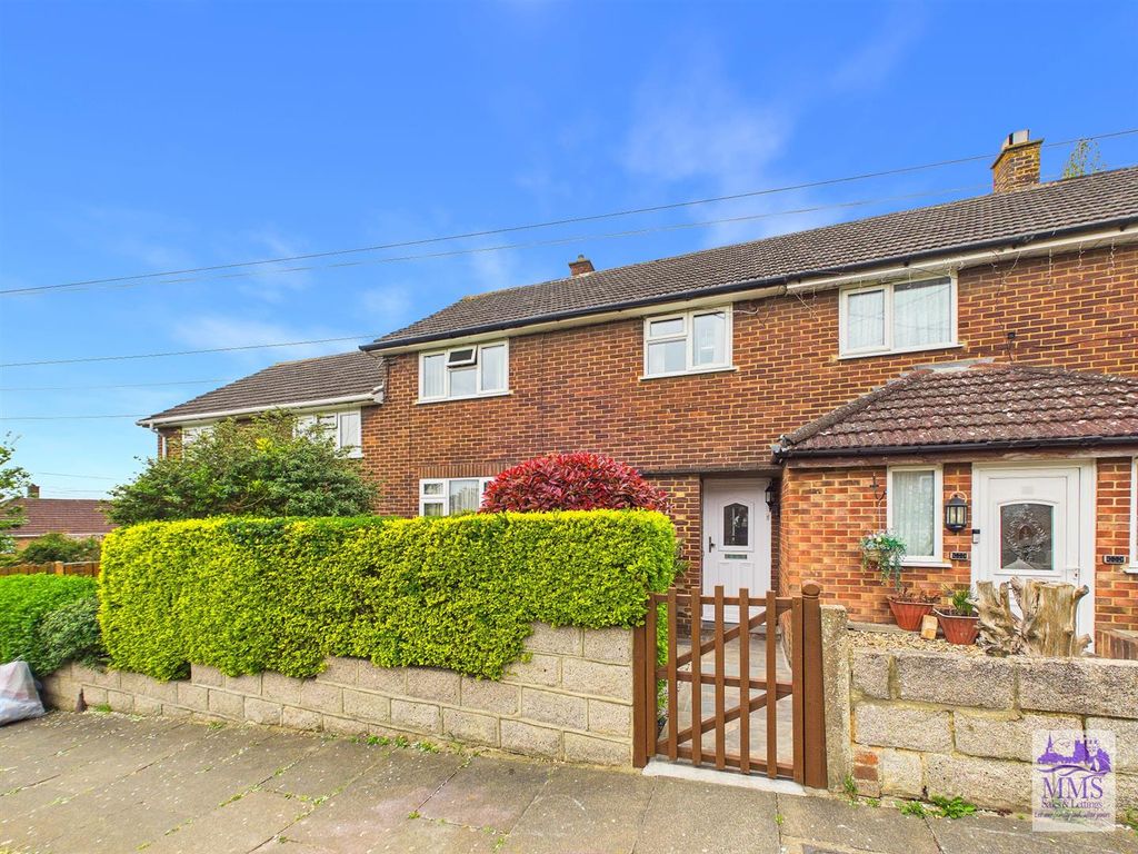 Property photo 1 of 17 Cam04098G0-Pr0202-Still037.Jpg