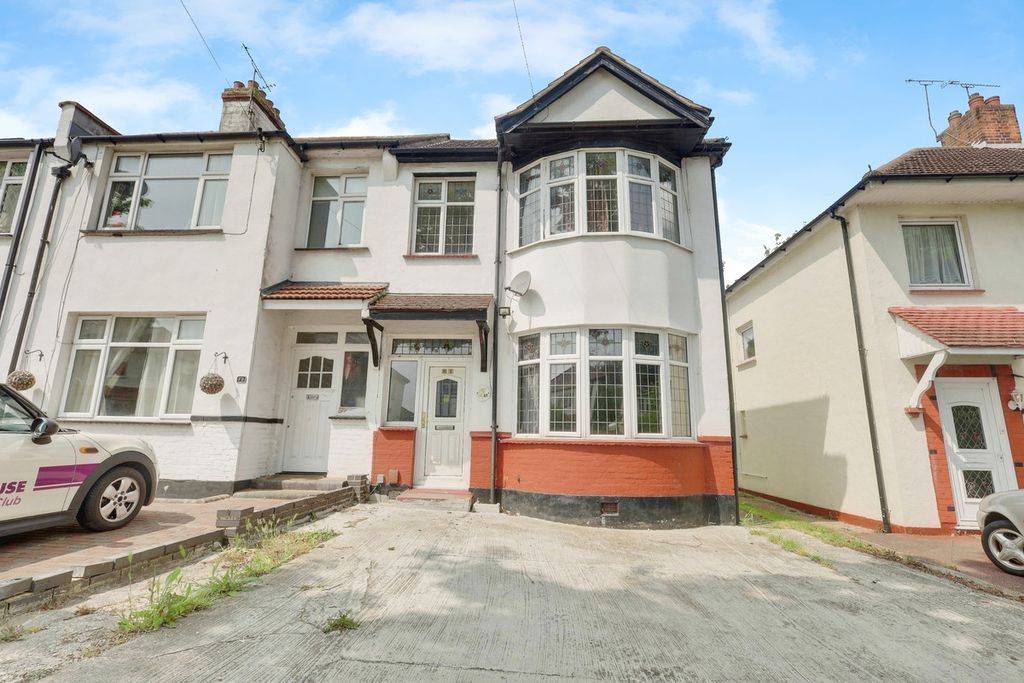 Property photo 1 of 16