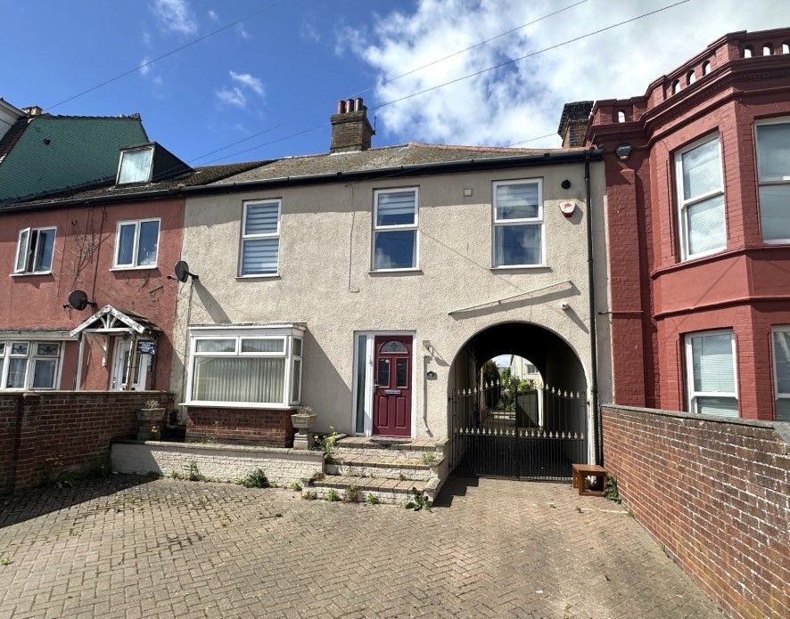 Property photo 1 of 24
